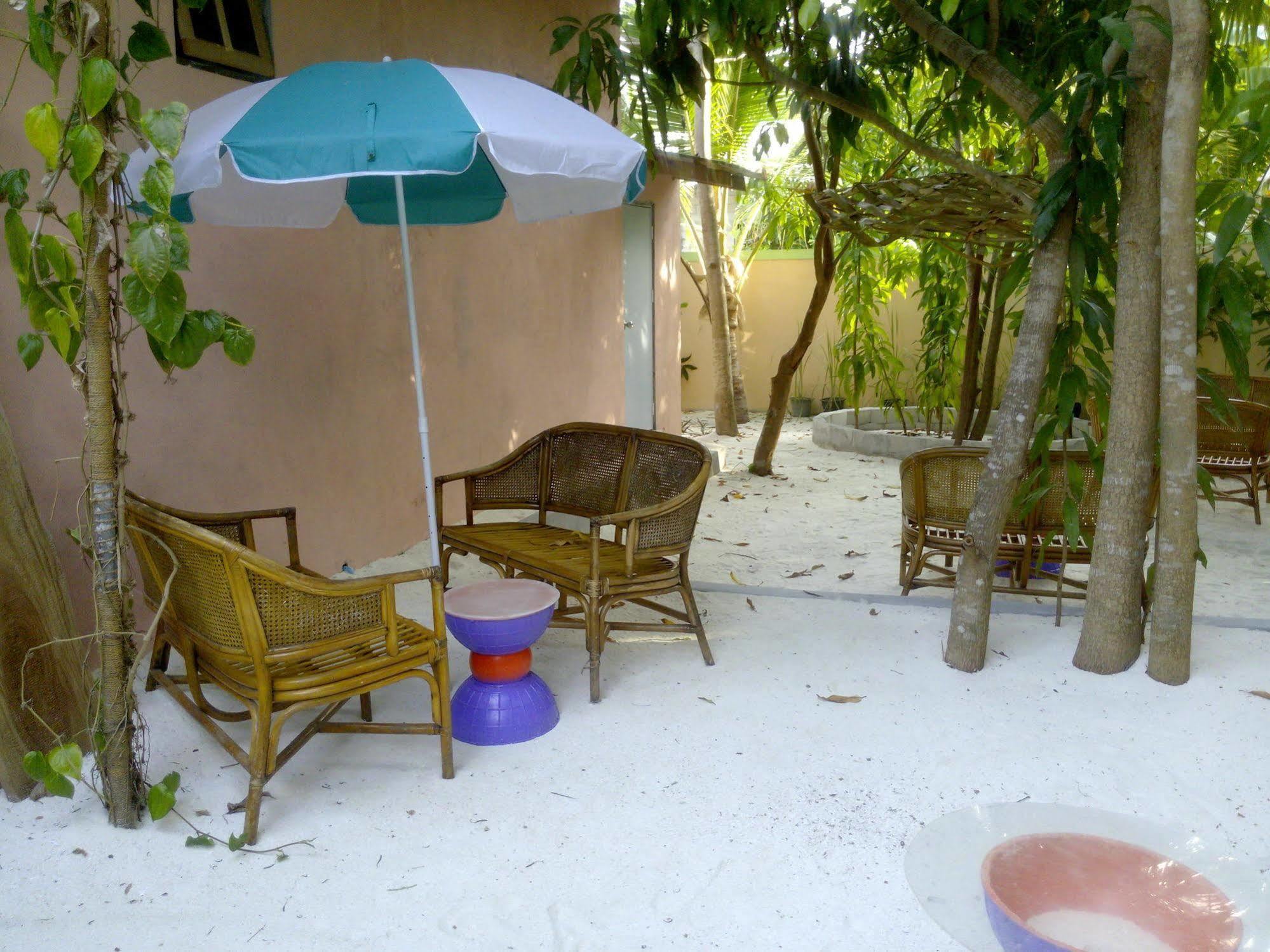 Dhonfulhafi Inn Maalhos  Экстерьер фото