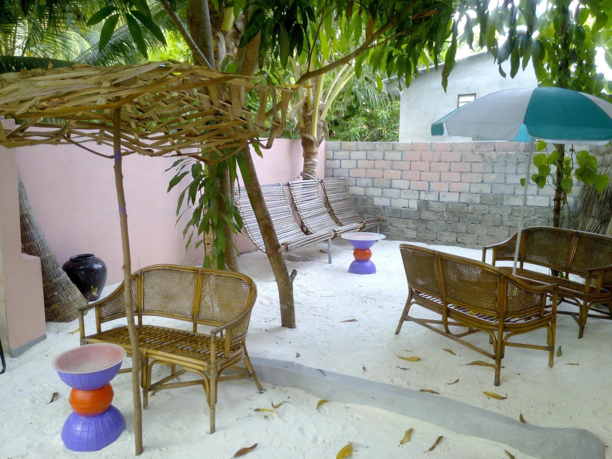 Dhonfulhafi Inn Maalhos  Экстерьер фото